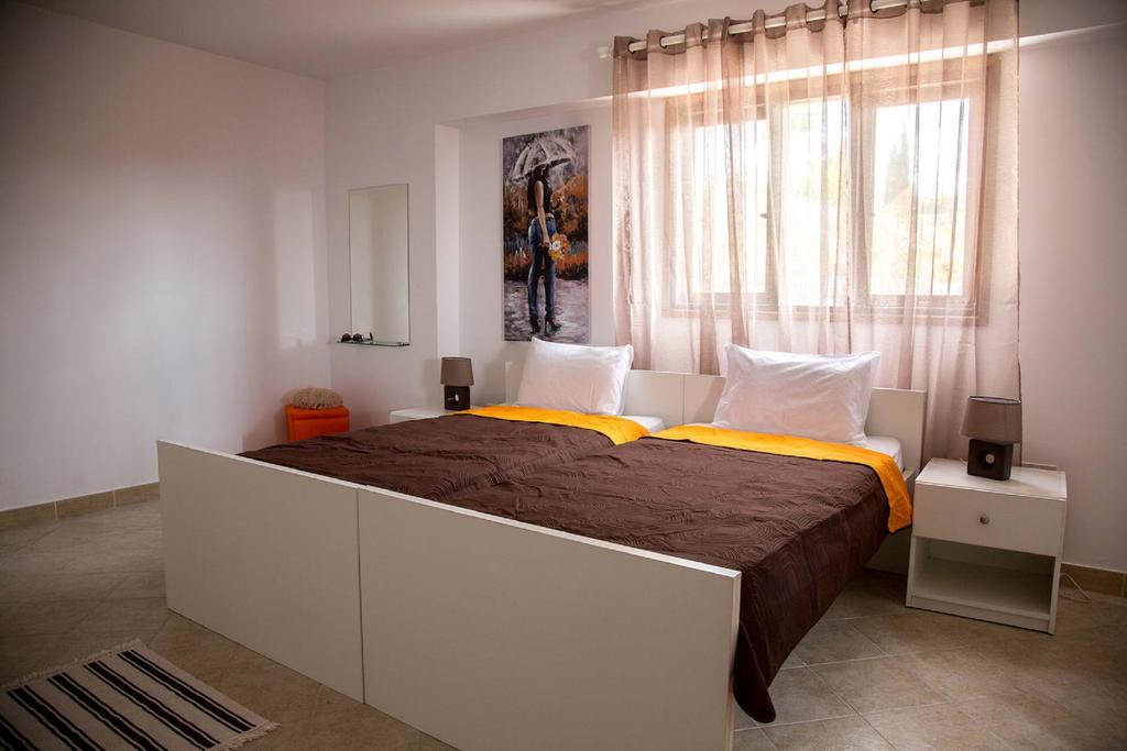 Coral Bay Sunkiss Villa Bagian luar foto