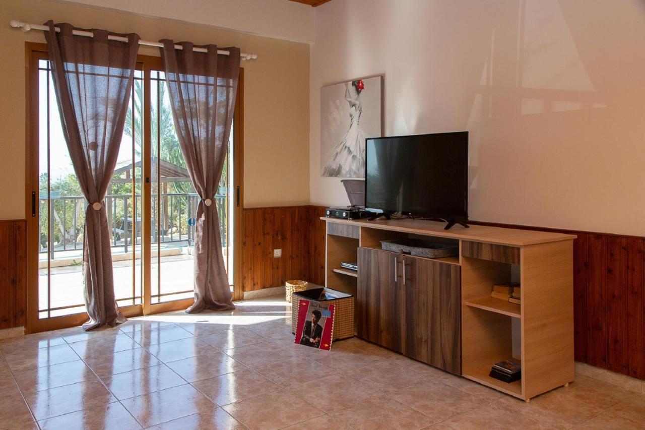 Coral Bay Sunkiss Villa Bagian luar foto